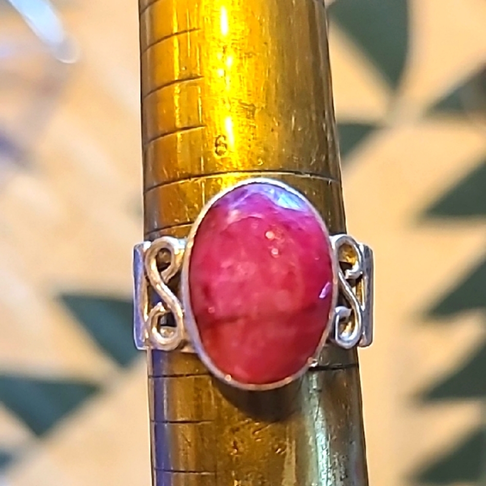 Pink stone size 7